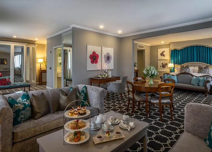 Hotel Castletroy Park 4*